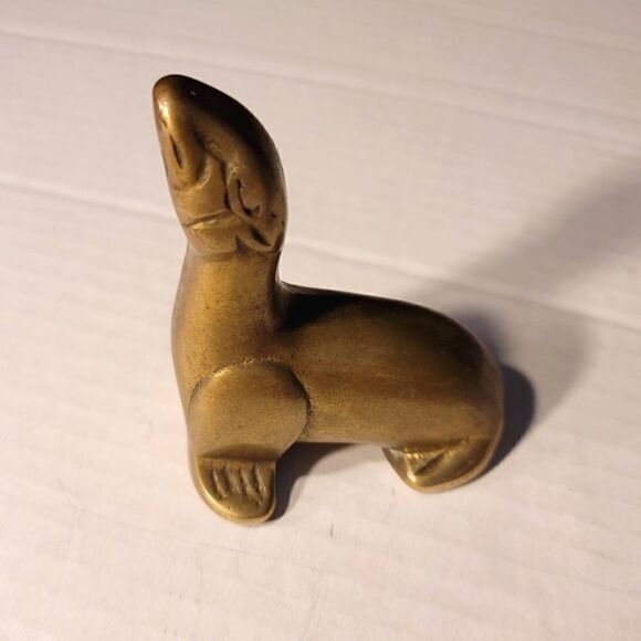 Vintage Brass Seal Animal Patina Paperweight - Picture 3 of 4